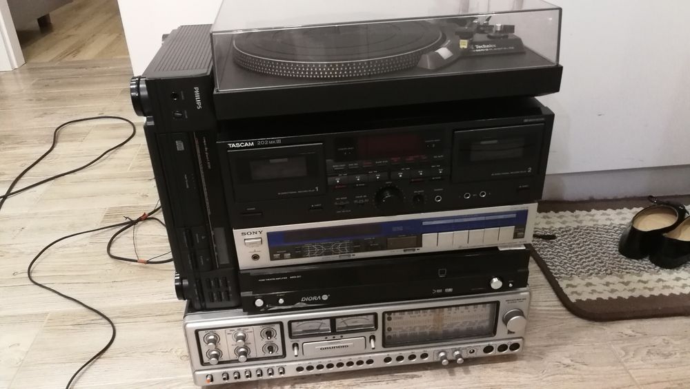 Amplituner Grundig, wzmacniacz Sony