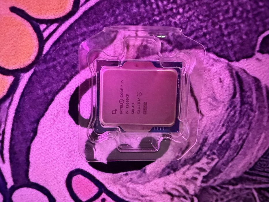 Процесор Intel Core i5 12600KF