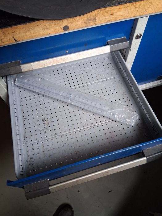 Bancada de trabalho com torno