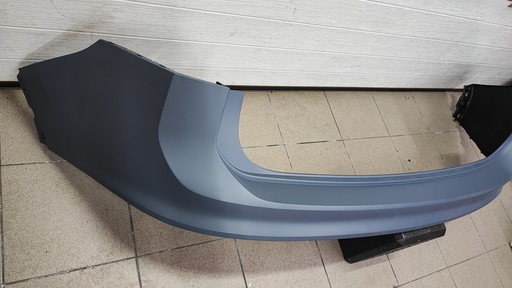 Бампер VW Tiguan 2017  2021 Тігуан решітка накладка заглушка кронштейн