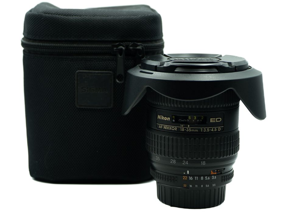 Obiektyw Nikon AF Nikkor 18-35 mm f/3.5-4.5 D ED pod Nikon F