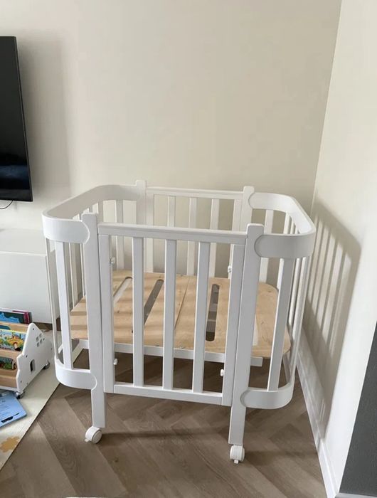 Дитяче ліжко. Люлька.