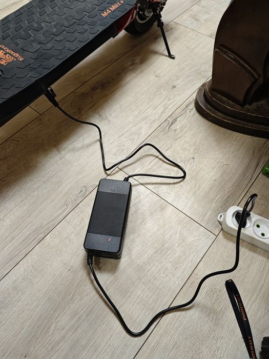 Продам самокат Kugo m4 pro max+ 23 ah, повний привід 2000W . Ключ nfs