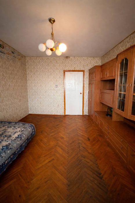 Продається 3к квартира у Вишневому