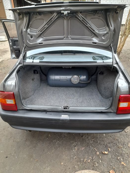 Продам Опель Вектра