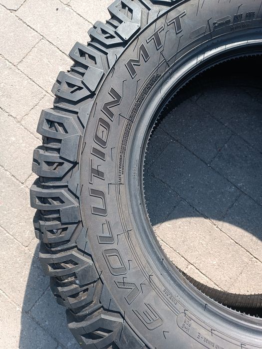245/70R17 Cooper Evolution MTT MUD