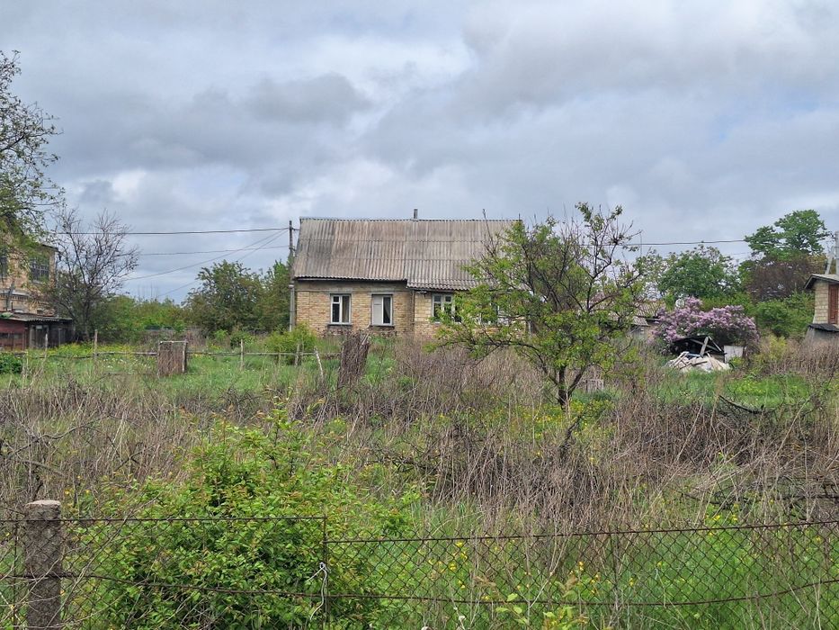 Будинок 90 м+9 с  біля 7 школи міські комунікації м.Бориспіль