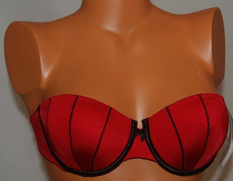 40% TANIEJ biustonosz marki Triumph model Hot Temptation rozmiar 70B