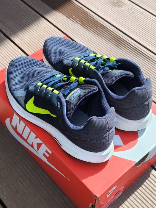 Nike Downshifter 8 // 44 Eur // 28 cm // 10 us