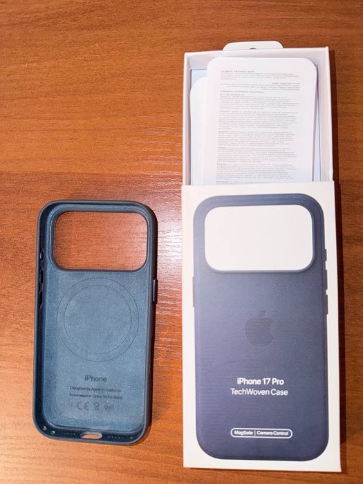 Чехол на iPhone 17 Pro TechWoven Case