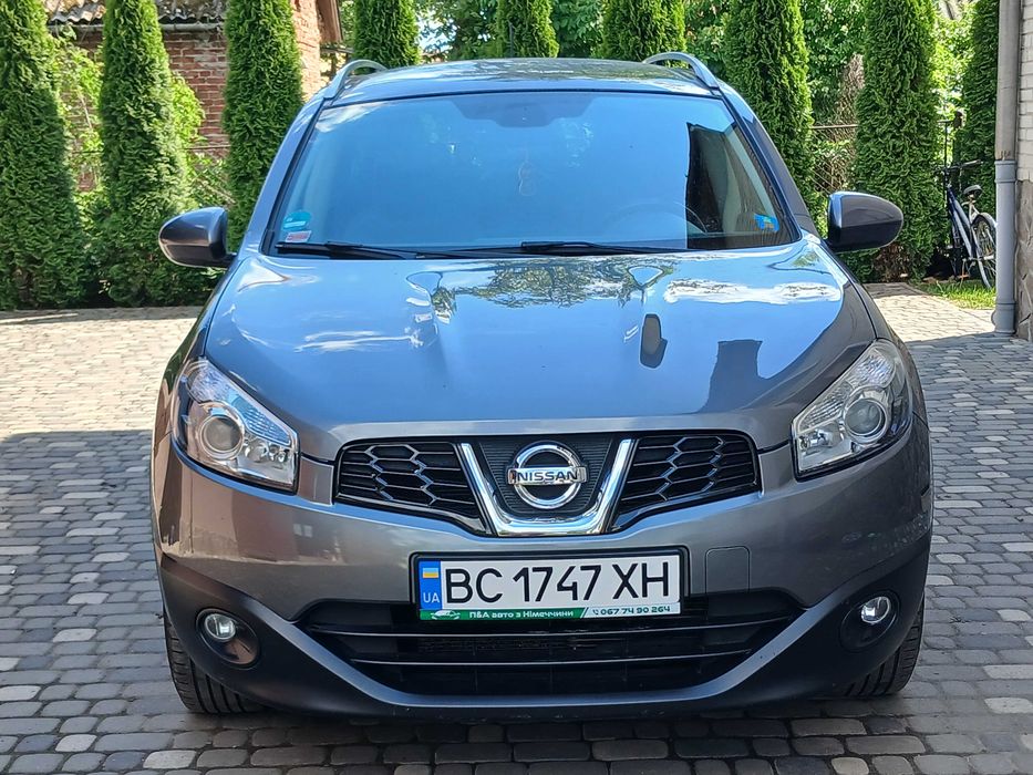 Nissan Qashqai автомобіль