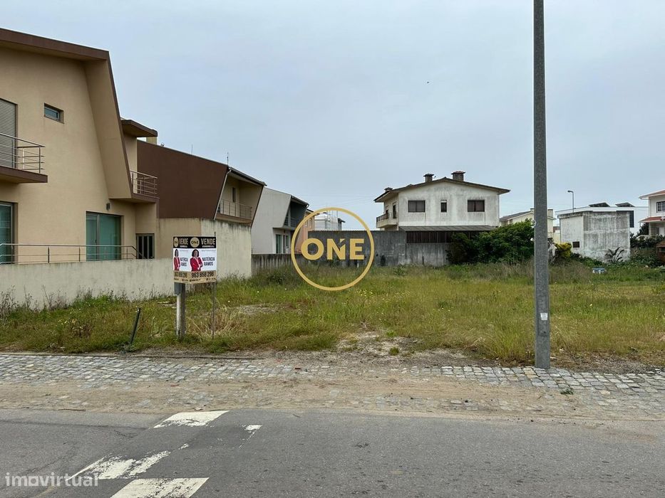 Lote junto á praia para construção, em Aguçadoura