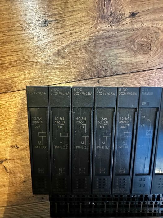 siemems simatic et 200 36Di + 48D0 + 4A0