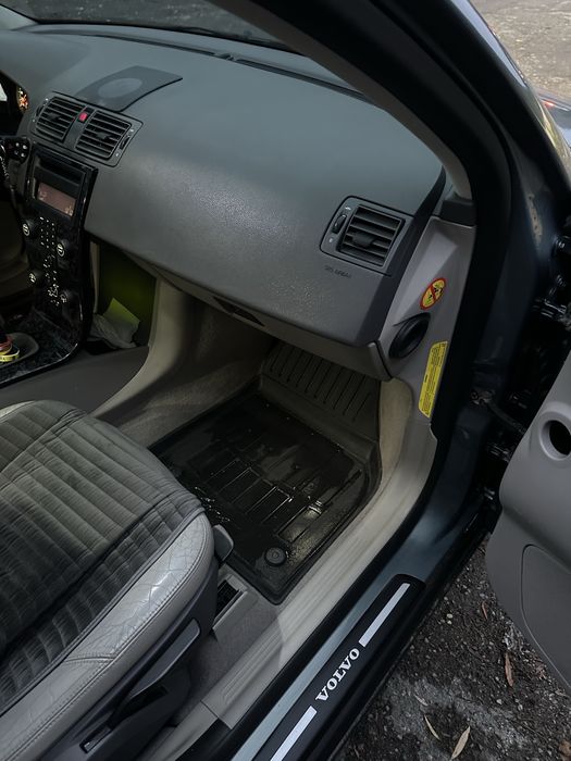 Volvo v50 2.0d 2004