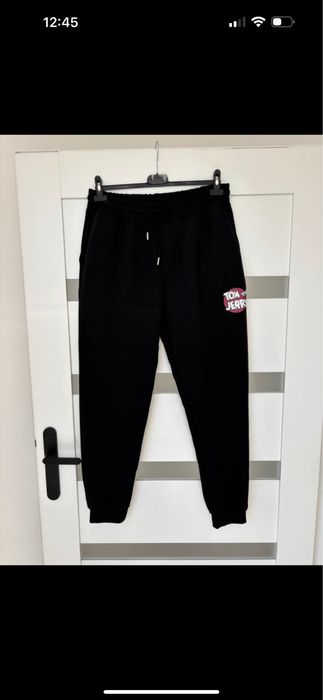 Dresy czarne Tom&Jerry nowe z metką  Trendyol Man