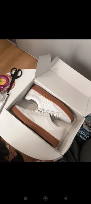 Damskie sneakersy casualowe w rozmiarze 40