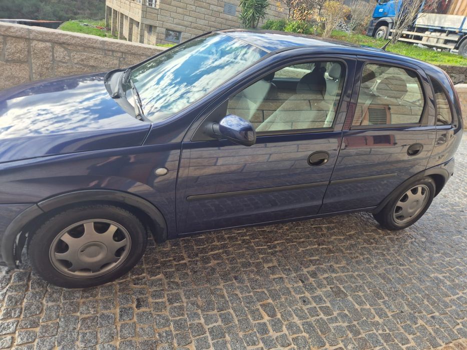 Opel corsa C em bom estado