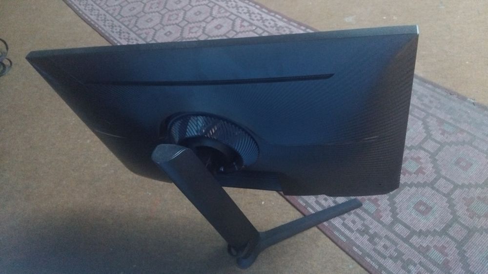 Monitor Samsung Odissey G4 27" 240Hz FHD