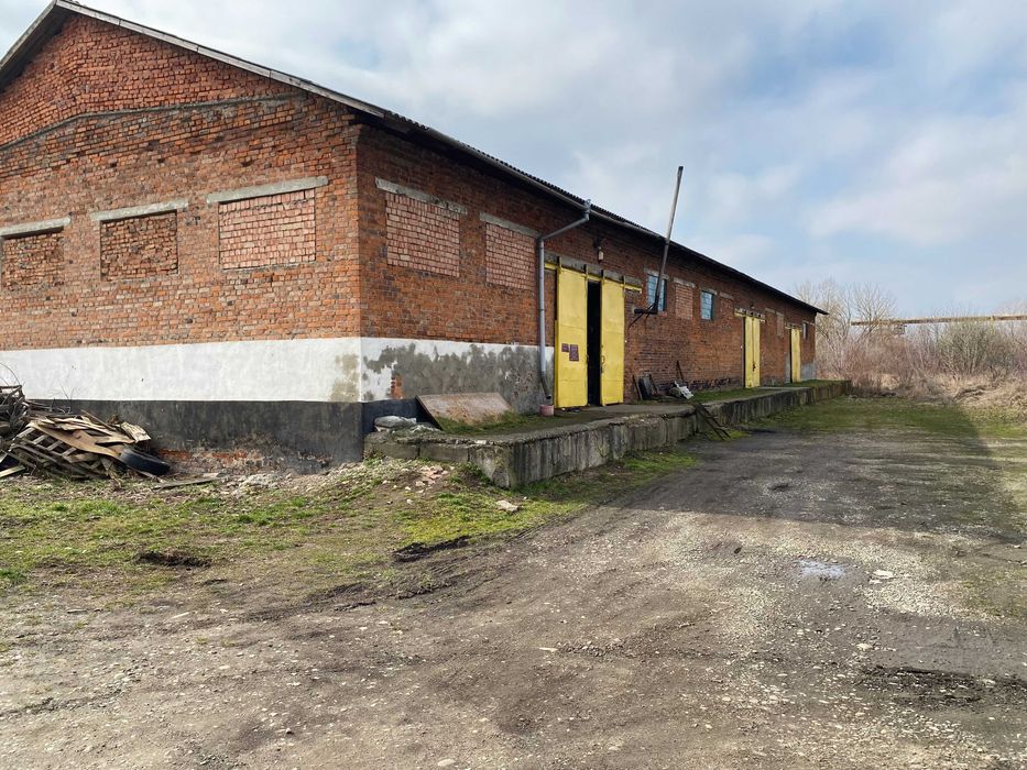 Прирельсовий склад в селі Хутір-Будилів.