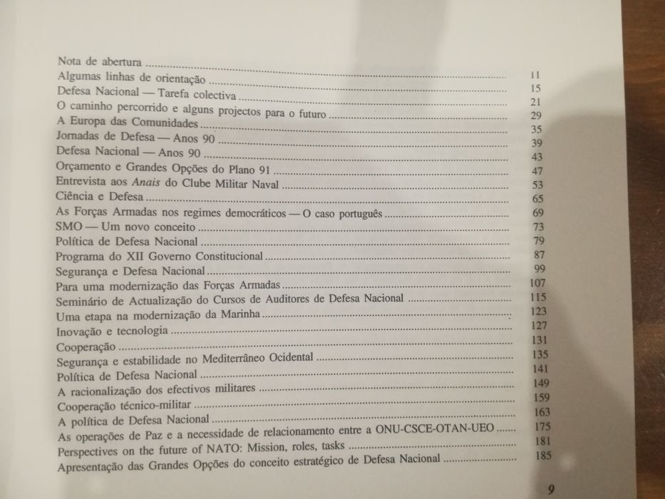 A Política de Defesa Nacional e outros livros