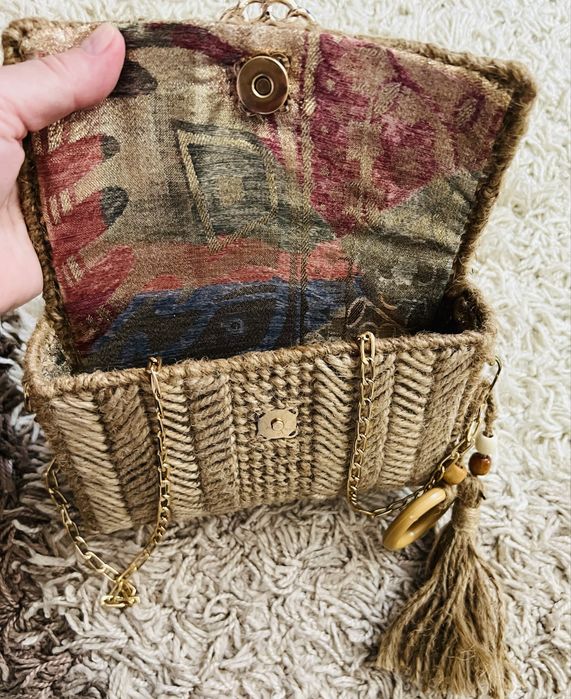 Клатч на канве из джута