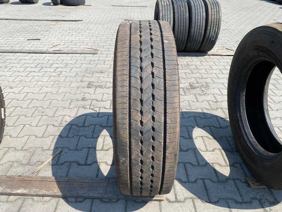 Opona ciężarowa używana prowadząca 275/70R22.5 GOODYEAR KMAX S / 12mm