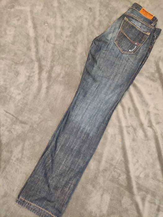 W28L32 Tommy Hilfiger (2 razy założone)spodnie damskieW28 L32