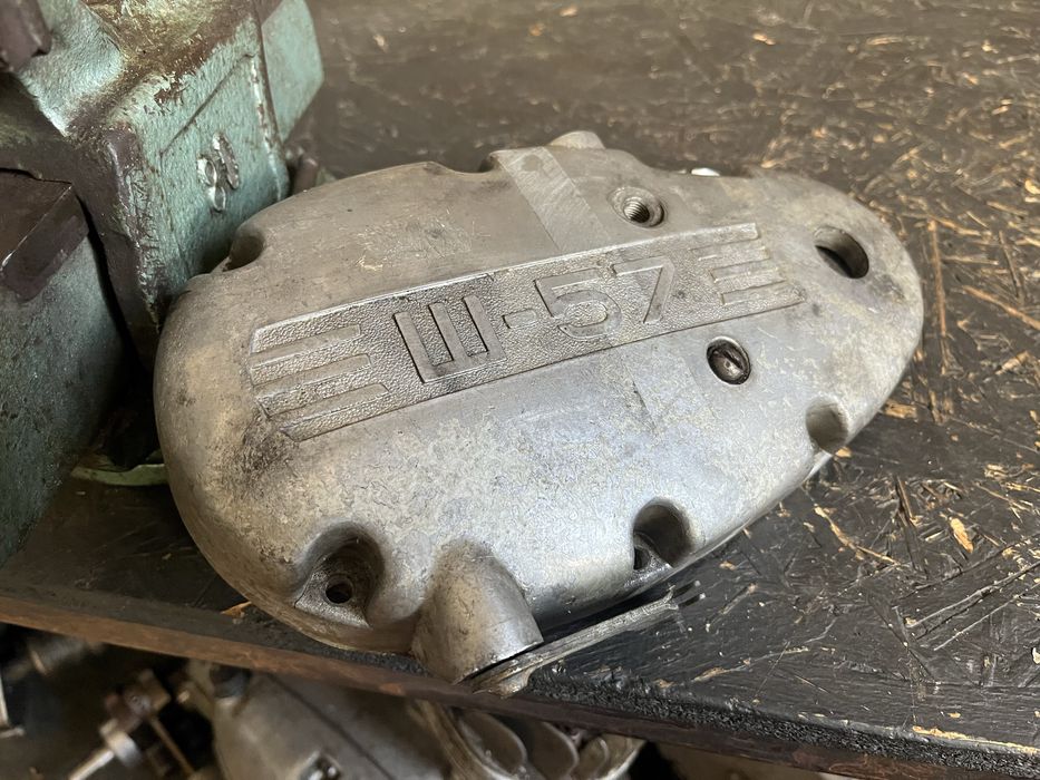 Wierchowina Karpaty Delta Riga dekiel kapa silnika sprzegla