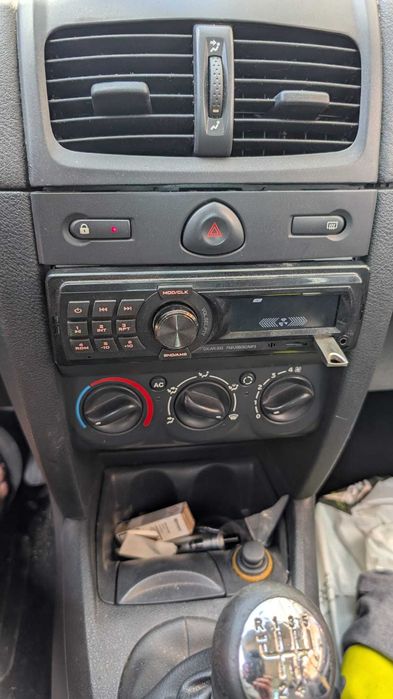 Renault Clio Comercial 2004