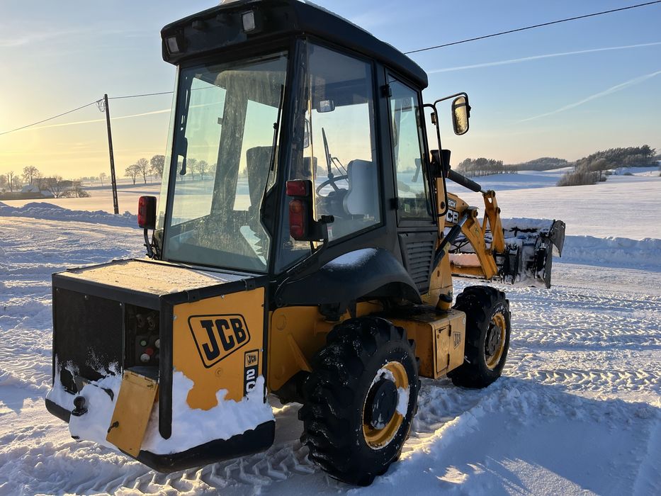 Ladowarka JCB 2cx 4x4 z kompresorem srubowym