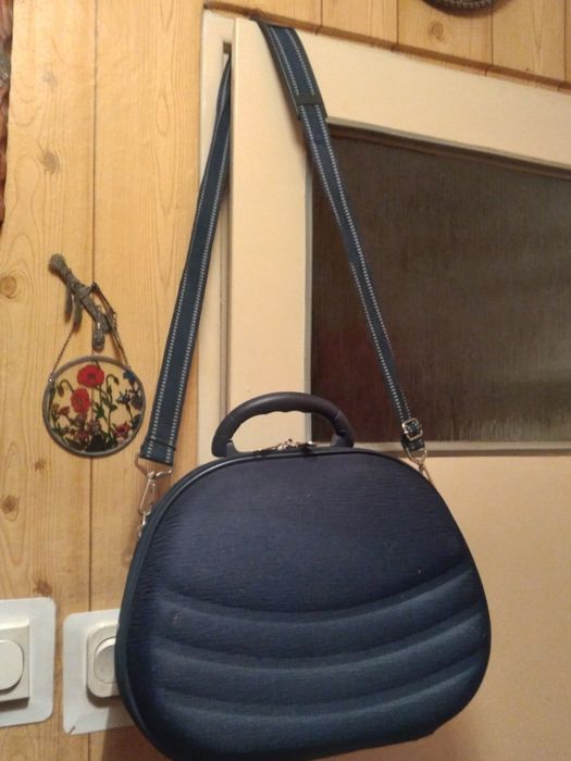 Torebka neseser -jak nowa