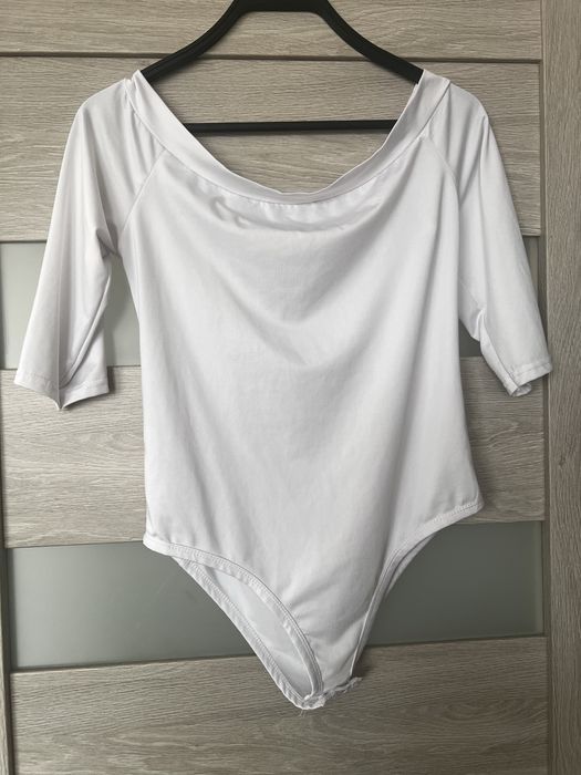 Białe body rozmiar M