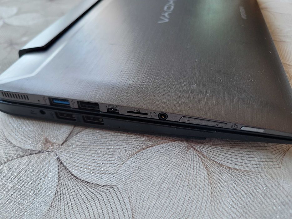 Laptop 2w1 / FullHd/4x2GHz/4GBRam/Ssd64Gb+Hdd320Gb/Win10/Dotyk