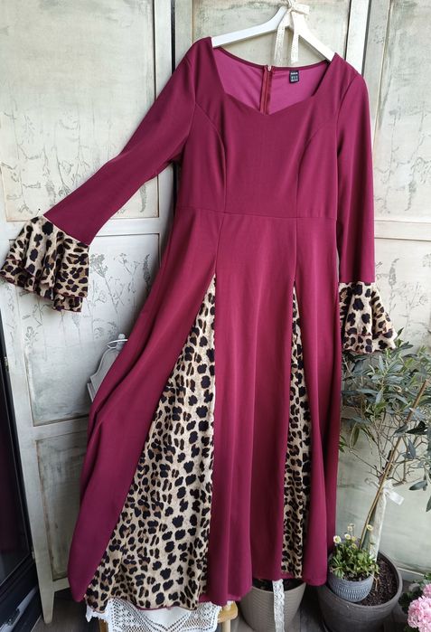 Burgundy maxi dress with leopard print L biust 49x2