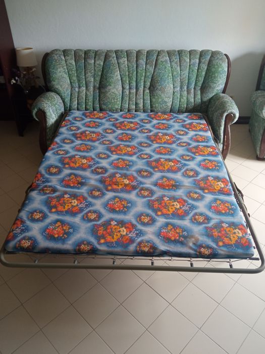 Sofá cama em bom estado