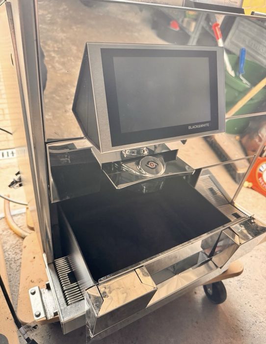 Кавомашина  професійна Black&White