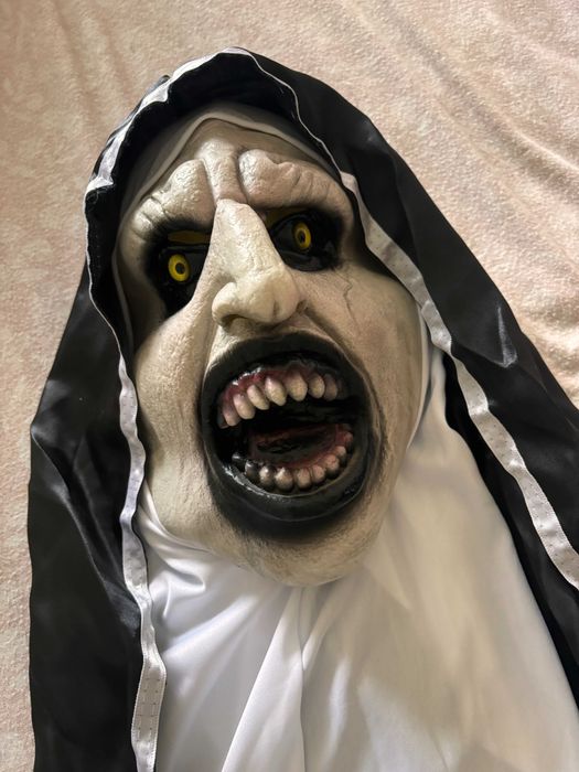 Máscara Freira Halloween nova