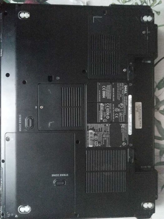 Ноутбук Dell Inspiron 1720