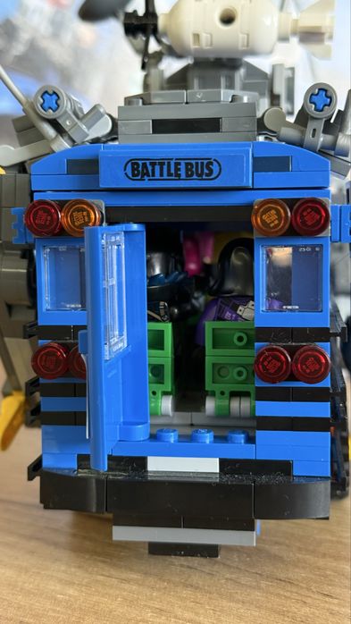 Lego Fortnite 10+ оригінал зібране