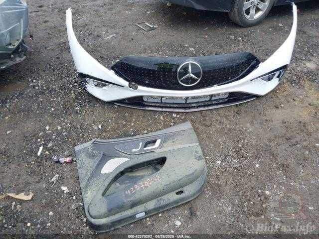 Mercedes-Benz Eqs 450 двері