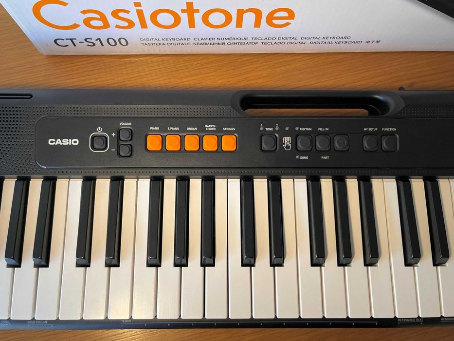 Casiotone CT-S100 – Como Novo (C/ Caixa Original)