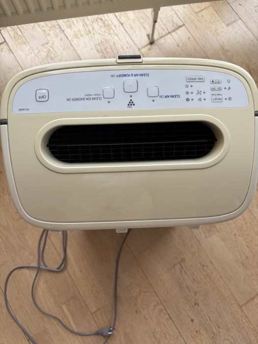 Продам очищувач-зволожувач повітря Sharp KC‑840E‑W