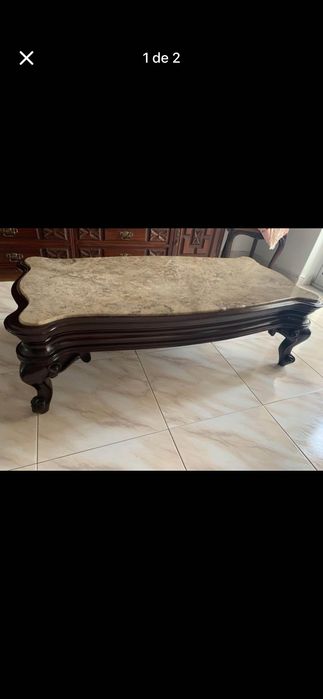 Mesa de sala mogno com tampo em pedra