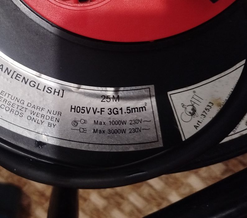 Extensão elétrica com enrolador (25m)