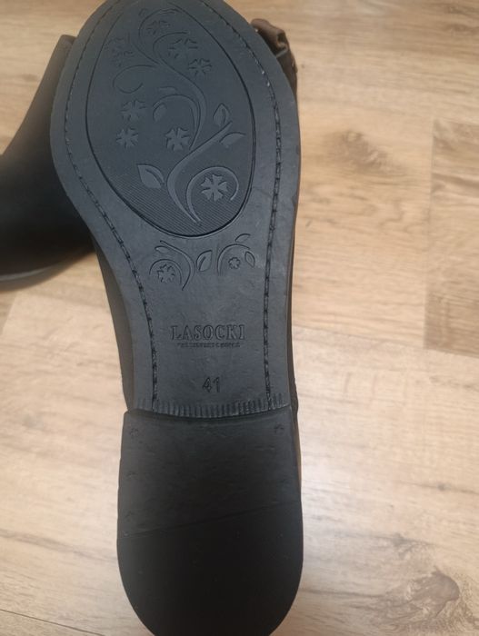 Sprzedam botki damskie Lasocki
