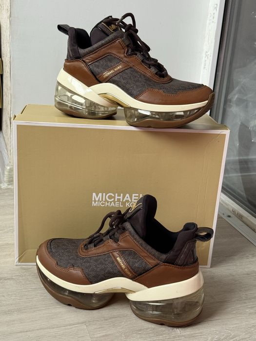 Michael kors 39