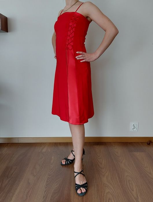 Sukienka czerwona na wesele r. 36