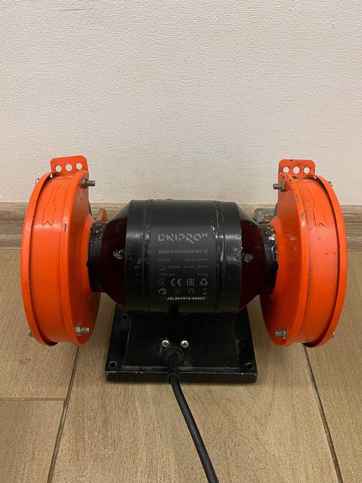 Заточувальний верстат Dnipro-M BG-12