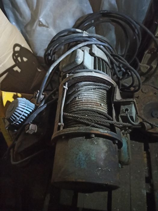 Продам тельфер Болгарія. В/п 2 тони.