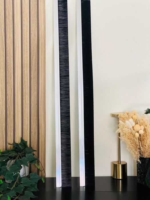 ESCOVAS VEDAÇÃO

1m x 5cm escova x 2.5cm calha